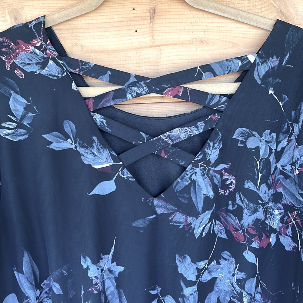 Maurices NWT Midi black floral lined dress. Size XL. Cranberry and gray/green - Picture 8 of 11